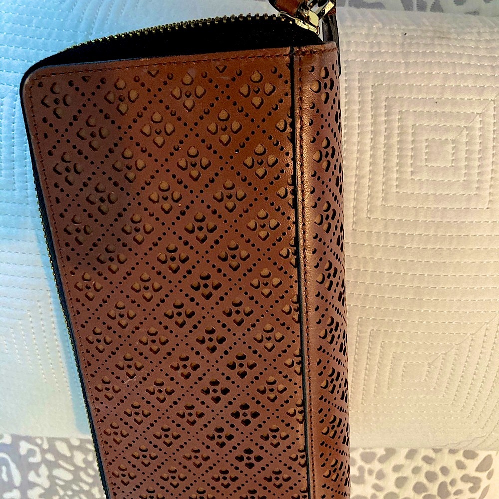BCBG WALLET